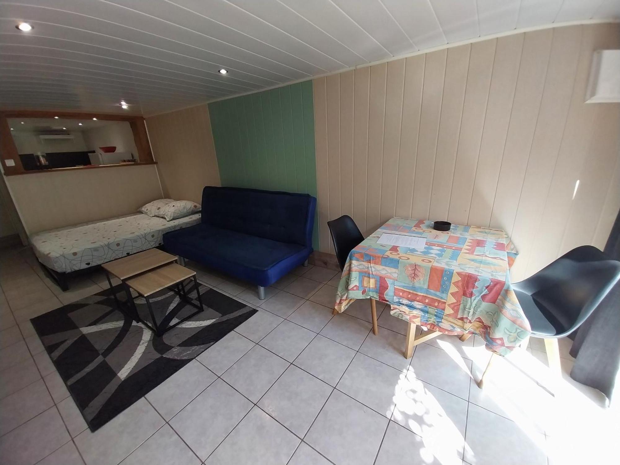Beau Studio T1 A 30 Km De Paris Saint Germain les Corbeil Bagian luar foto